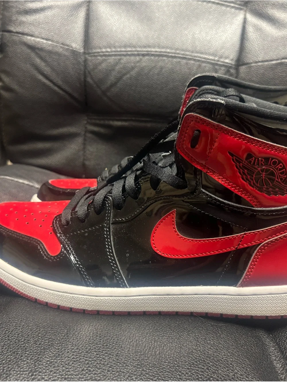 Jordan Men’s Air Jordan 1 High Black/Red Patent Leather
